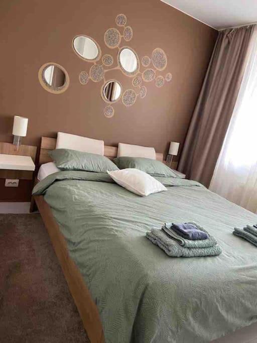 Lovely 1-Bedroom Apartament With Free Parking София Екстериор снимка