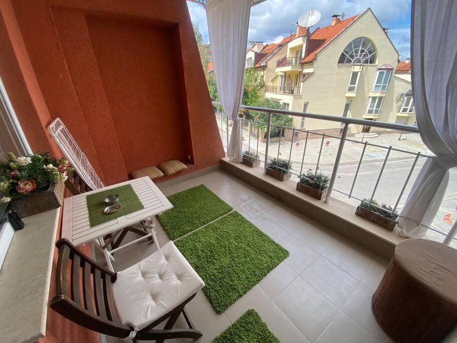Lovely 1-Bedroom Apartament With Free Parking София Екстериор снимка